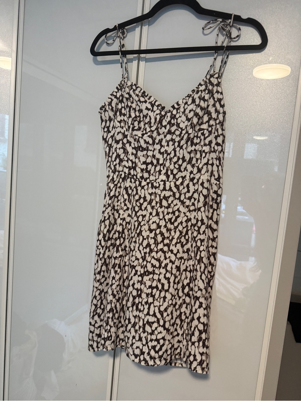 Wilfred Black and White Printed Tie-Strap Mini Dress